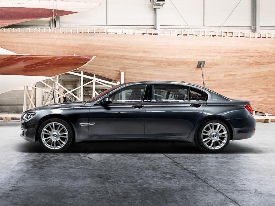  BMW 760Li Individual Sterling by Robbe and Berking 2013 года  (фото 6 из 6)